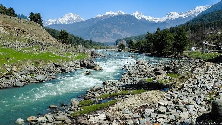Budget travel Kashmir
